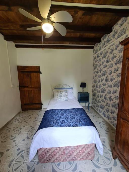 Apartament The Walnut Tree. Saint-Aulaye-Puymangou Zewnętrze zdjęcie